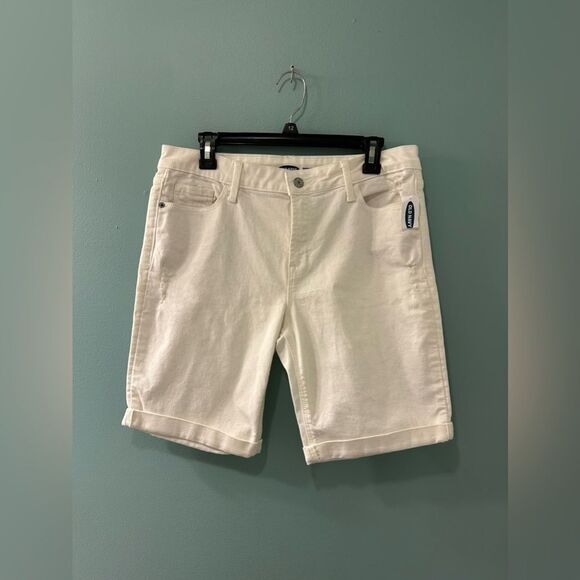 NWT … OLD NAVY “Size: 10” Midrise White Denim Bermuda Shorts - Picture 1 of 6